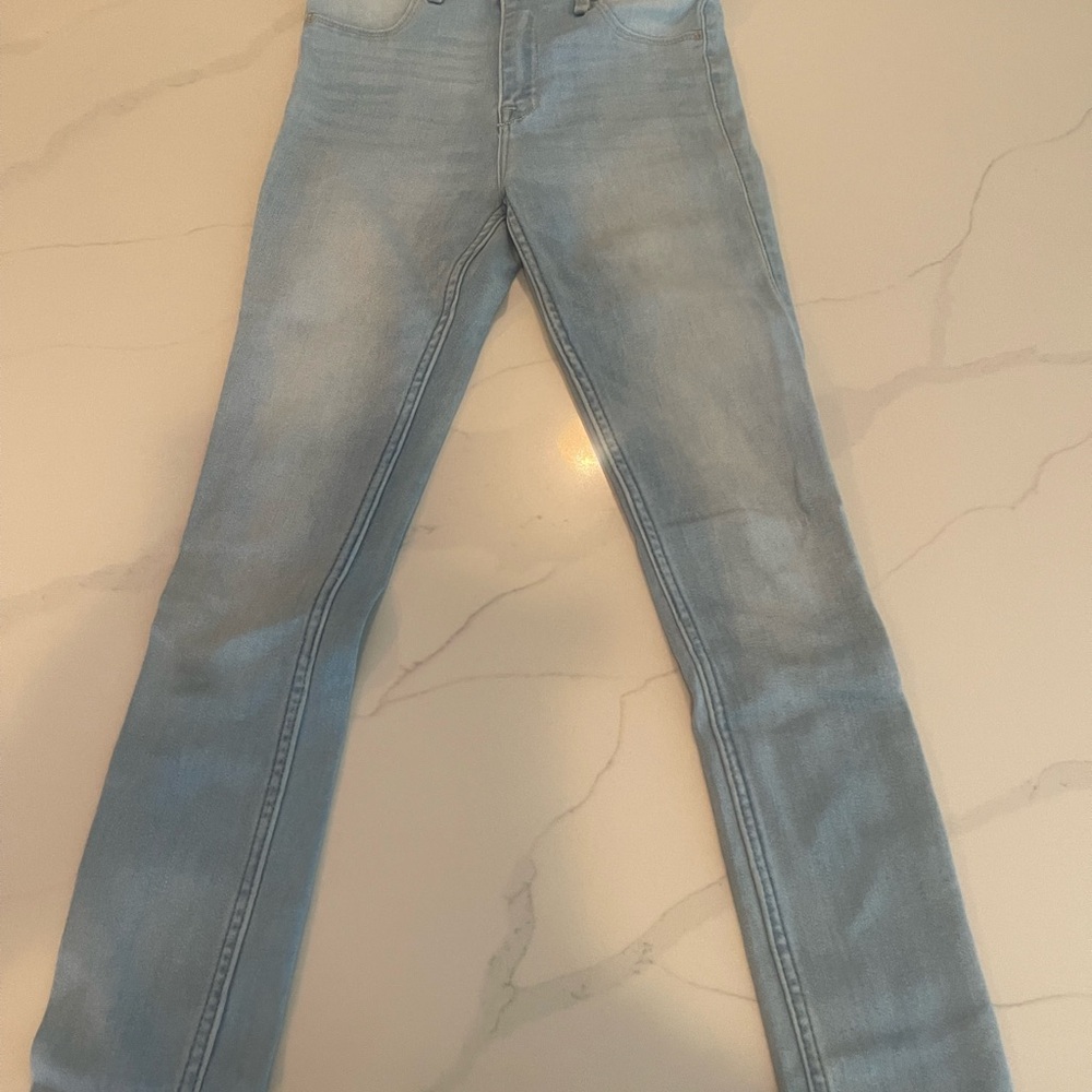 Abercrombie & Fitch Light Wash Skinny Jeans